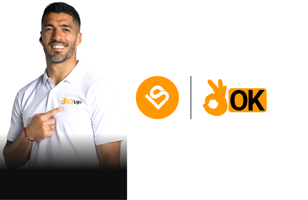 luis-pf-with-sign